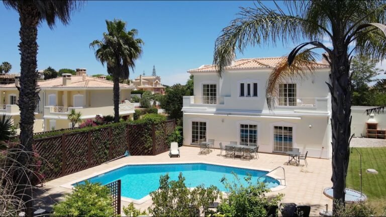 Beautiful Villa With Pool in a Quiet, Desirable Area for sale in Lagos, Algarve