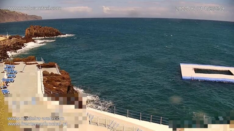 LIVE Lido Bathing Complex HD Webcam – Piscinas do Lido Live Cam Frente MarFunchal Madeira