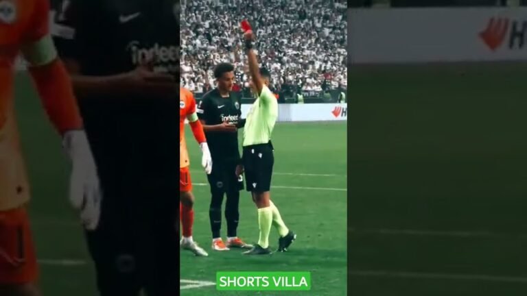 No, No, No.. Referee 😁😁😁😁