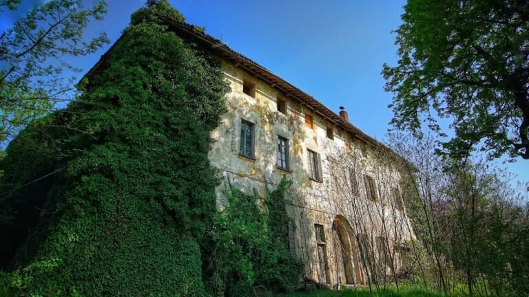 THE UNTOUCHED HOME OF A PAINTER Abandoned Mansion Everything Left Behind Frozen In Time