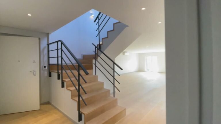 11542 – Spacious new apartment with large terraces, in the center of Cascais.