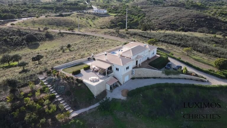 Villa with sea and mountain views, Altura, Algarve (1LS01370)