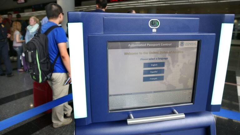 New automated passport kiosk at O'Hare