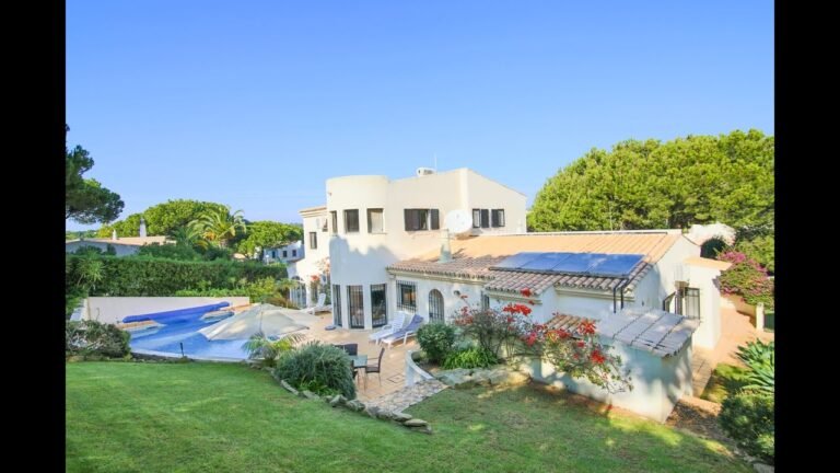 Spacious villa with private gardens and annexe – PortugalProperty.com – PP2392