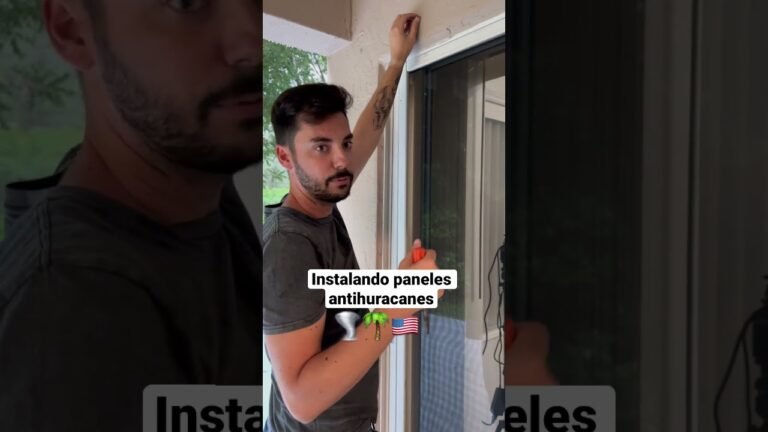 🇺🇸 Instalamos paneles antihuracanes en nuestra casa para la llegada del huracán Ian 🌪️ #shorts