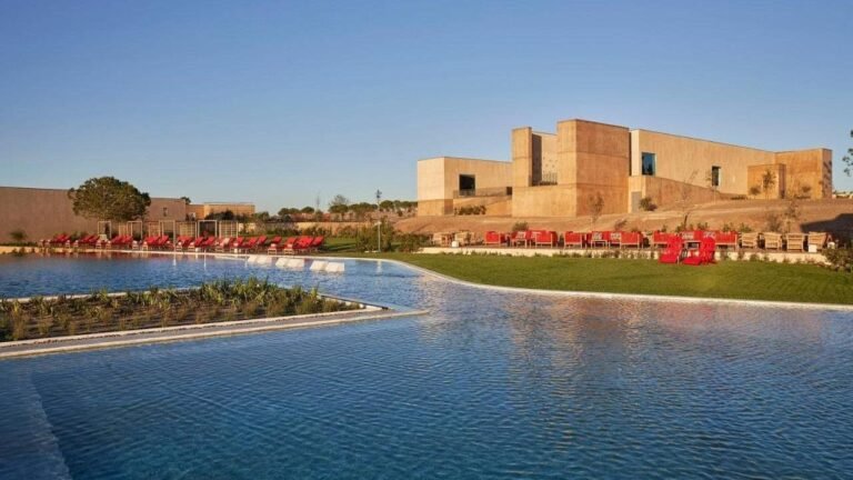 Praia do Canal Nature Resort, Aljezur, Portugal
