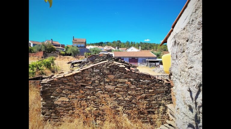 Village Farm House For Sale in Central Portugal