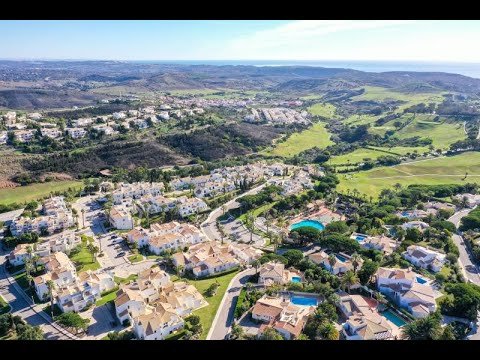 Fantastic 3 bedroom townhouse located in the heart of the Golf Santo Antonio Resort, Portugal