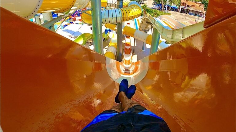 Queen's Park Resort – Kamikaze Waterslide