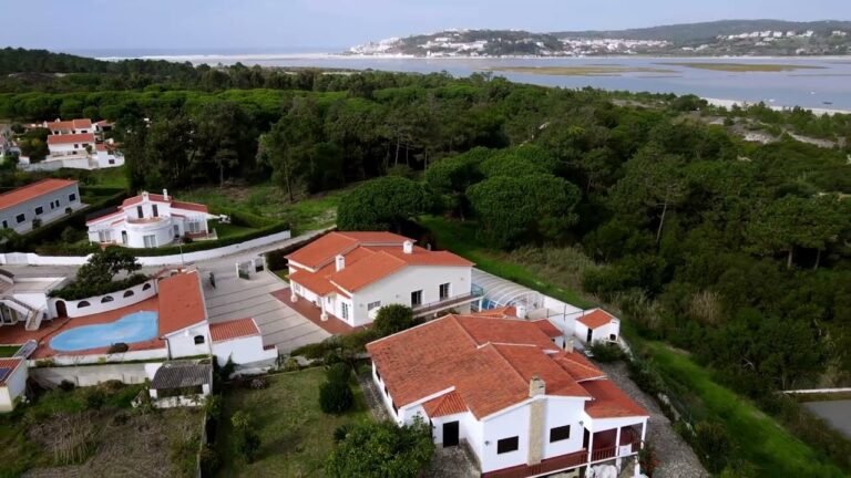 FOR SALE Obidos Lagoon Waterfront Villa