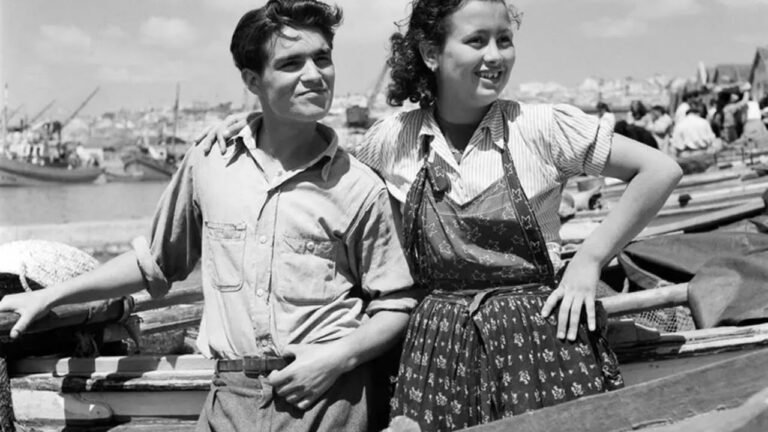 These idyllic photos capture the vanished fishing culture of Portugal, 1950s