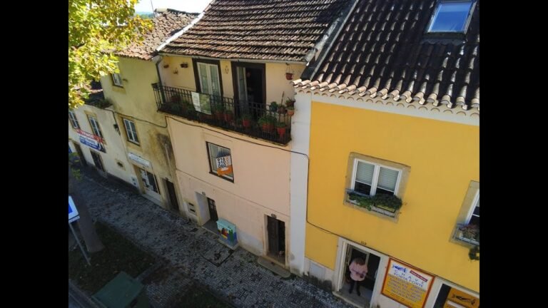 Period building for sale in Tomar