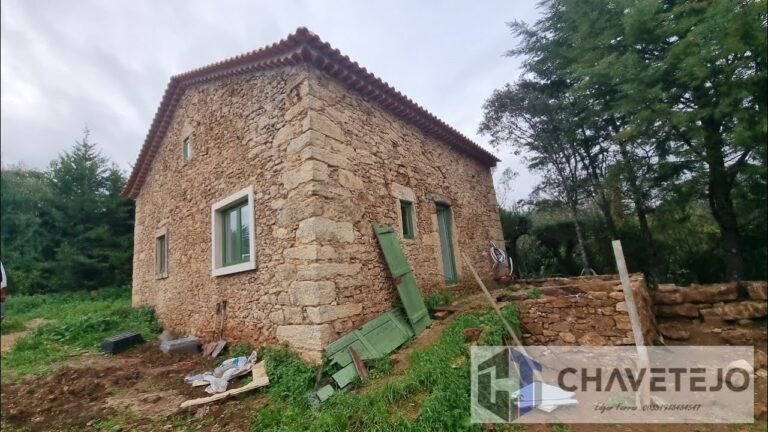 Renovation of a old stone cottage in Central Portugal